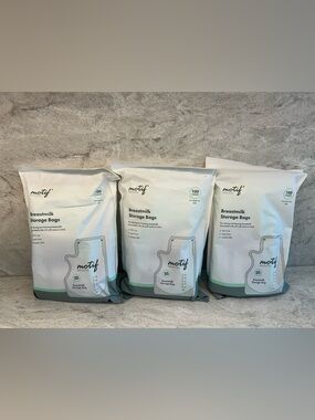 Motif Medical Breastmilk Storage Bags 300 Count (3x100) NEW Unopened BPA Free